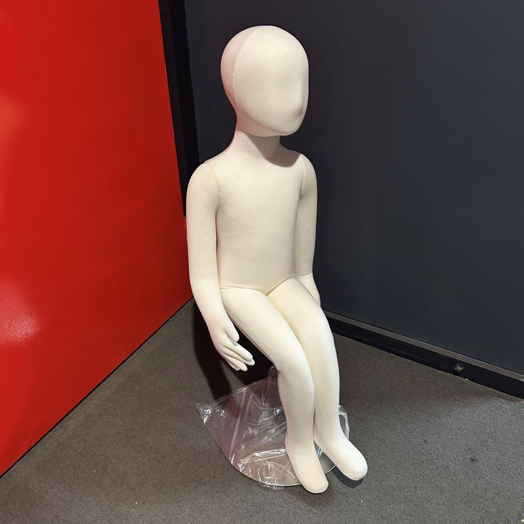 MANNEQUIN, Child Sitting 80cmH